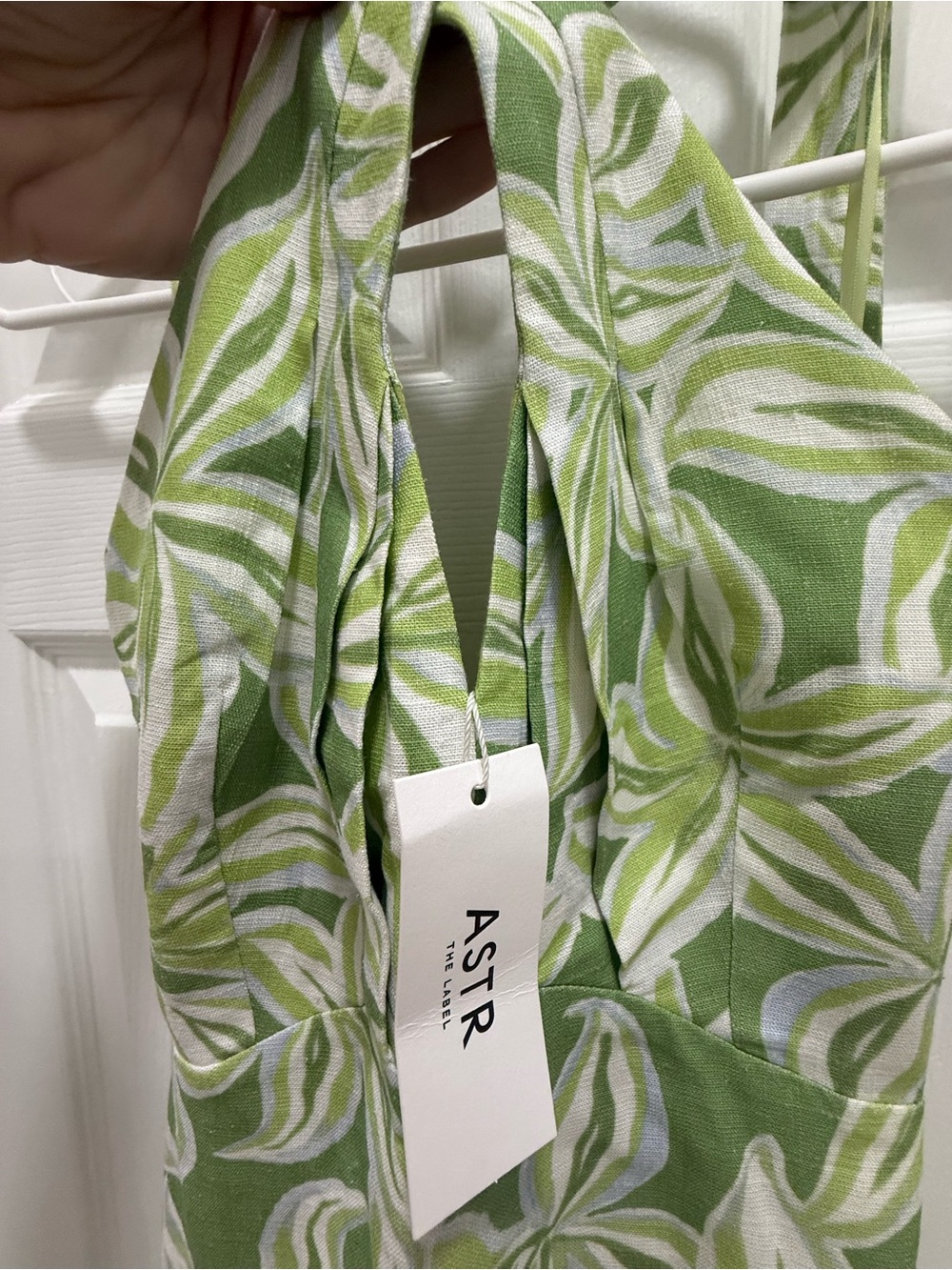 ASTR Anita Halter Keyhole Midi Dress - Picture 7 of 8